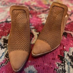 Tan Heeled Mules